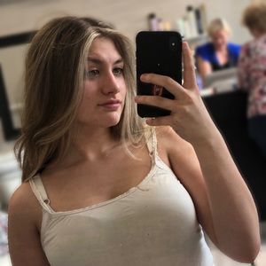 Meet your Posher, Abby